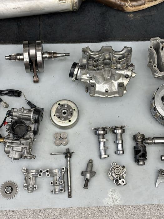 Dawca Części YAMAHA WR 426 / 400 YZF Wał Wydech Gaźnik Skrzynia Karter