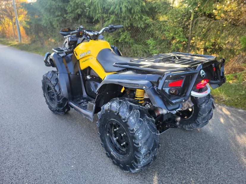 Can am outlander 800  4x4 xmr  ( nie grizzly renegade polaris kvf )