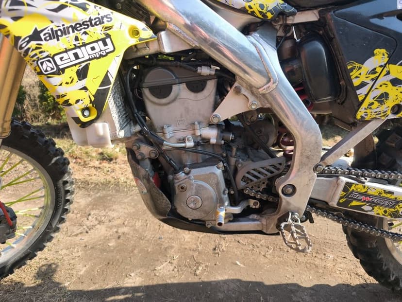 Suzuki RMZ 450 wtrysk 2013 stan bardzo dobry