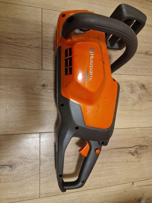 Pilarka akumulatorowa Husqvarna 136Li możliwa wysyłka