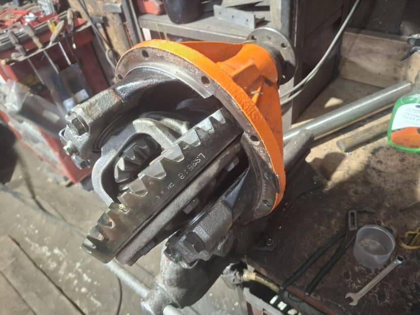 Główka przedniego mostu Nissan patrol gr Y60 y61 35/8 czyli 4,375