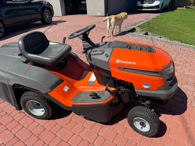 Traktorek do trawy Husqvarna