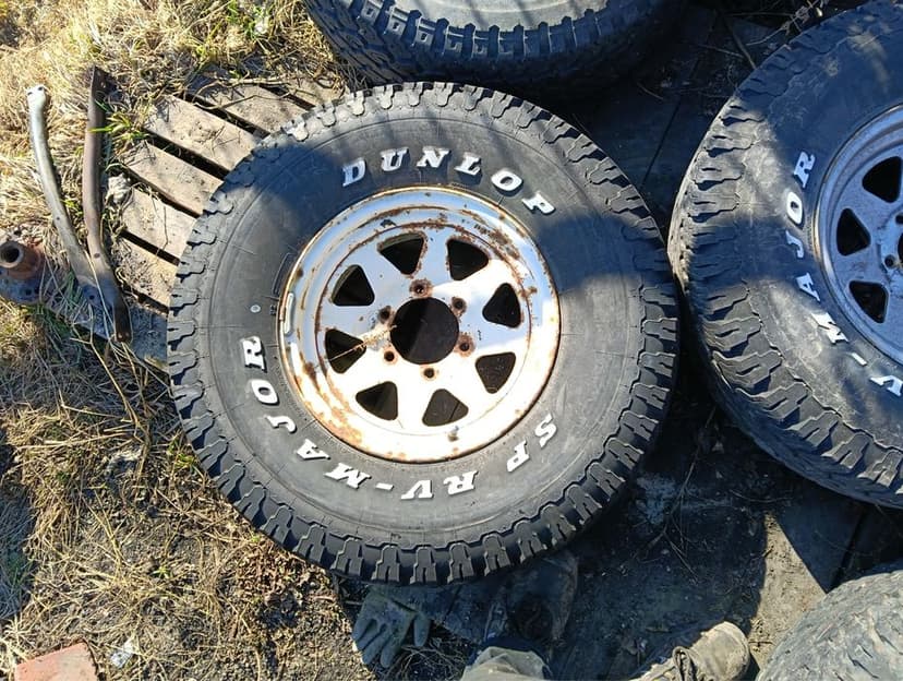 Kola nissan patrol off road 4x4