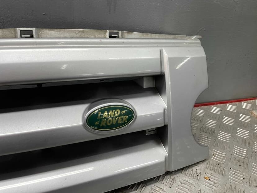 Grill Atrapa Land Rover Discovery III