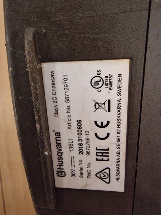 Pilarka akumulatorowa Husqvarna 136Li możliwa wysyłka