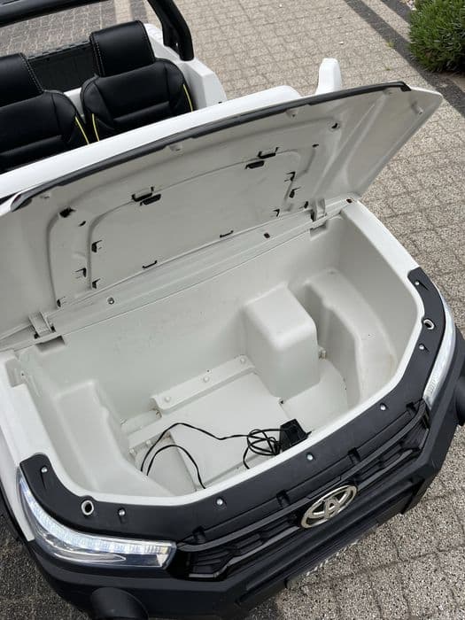 Pojazd Pickup Toyota Hilux akumulatorowy
