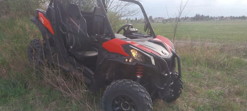 Quad Buggy Can-AM Maverick 800iV 2019r z Francji
