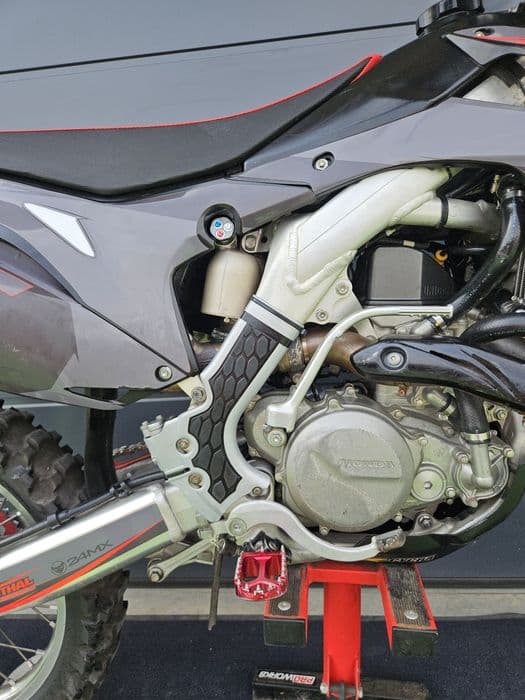 Honda 250 R crf 2017 * 44h *Mapy *Dodatki