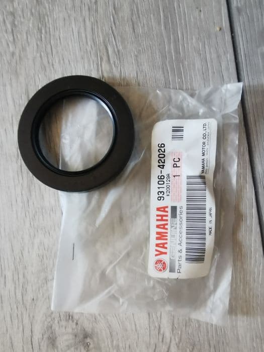 Yamaha raptor 660 uszczelniacz wahacza mimośród os