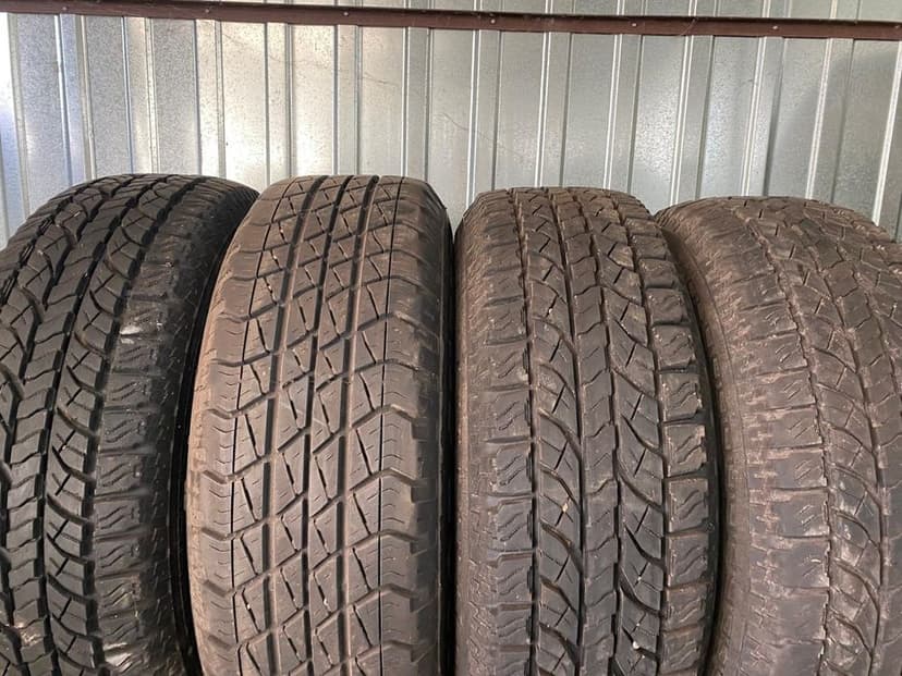 Kolo opony felgi jeep cherokee zj 225 70 r16 zapasowe zapasowe