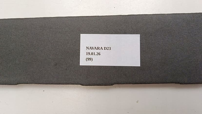 WYGŁUSZENIE BŁOTNIKA OSŁONA PRAWA PRZÓD NISSAN NAVARA D23