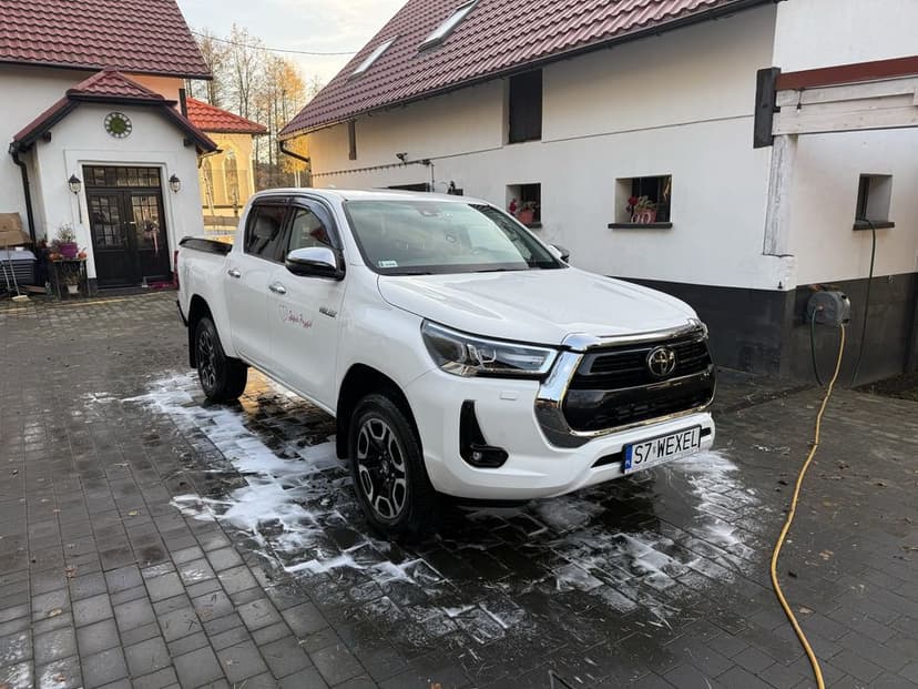 CESJA Pickup Toyota Hilux 2022 GWARANCJA