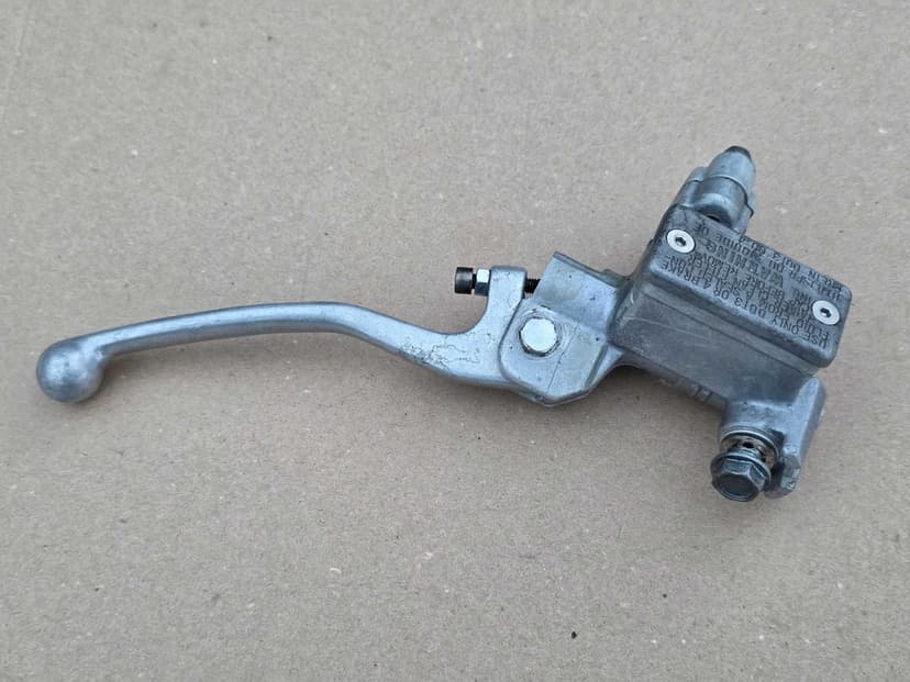 Przód przednia pompa hamulcowa Suzuki RM RMZ 125 / 250 / 450 nissin