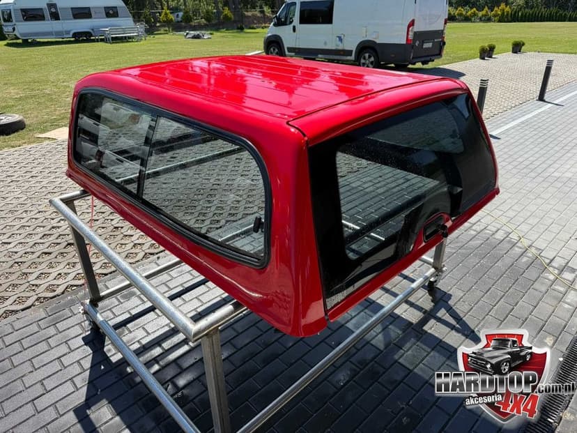 Zabudowa Toyota Hilux 1.5 cab extracab Hardtop na pakę Vigo