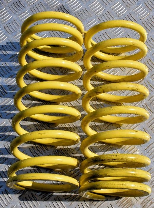 Sprężyny Przód Land Rover Defender Puma Nowe