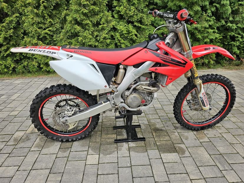 Honda CRF – dopieszczony motocykl crossowy, gotowy do jazdy!

Na sprze