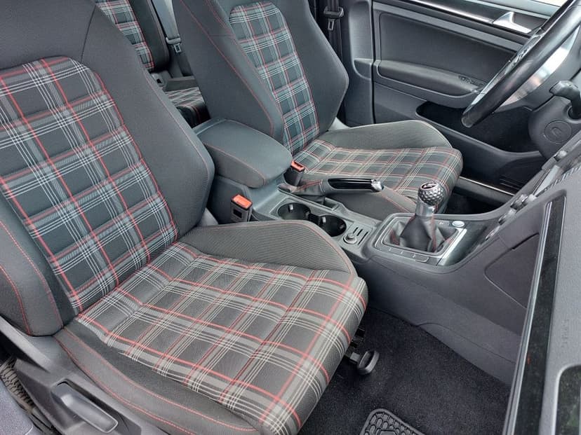 Golf 7 GTI Performence,  manual  niski przeb. 69tys 2017r Quad