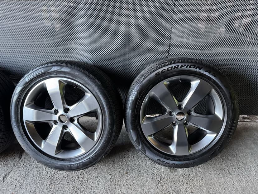 Kola jeep grand cherokee wk2 / dodge durango