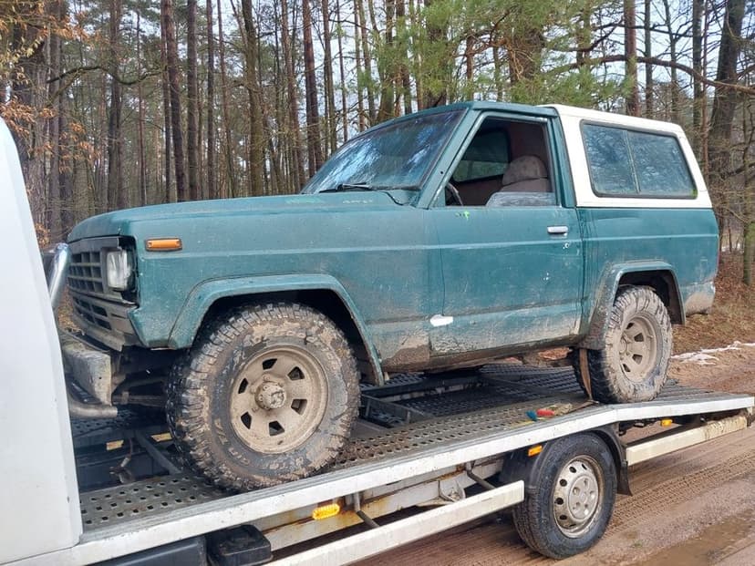 Nissan patrol k160 3.2d 3.3d na części rama ćwiartka podłużnica słupek