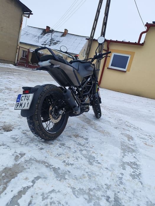 Husqvarna svartpilen 125