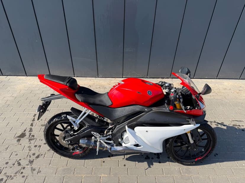 YAMAHA YZF-R125 rok 2015 niski przebieg