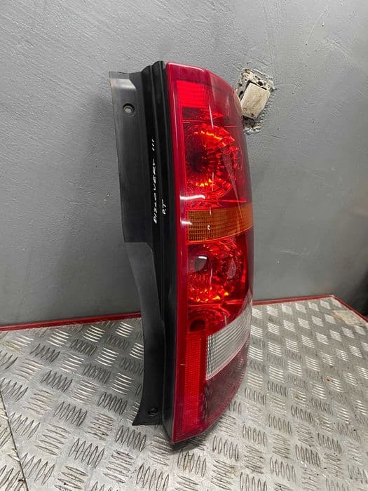 Lampa Tył Prawa Land Rover Discovery III