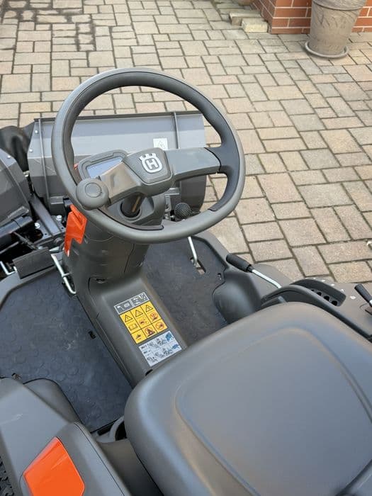 Rider Husqvarna R420TSx AWD