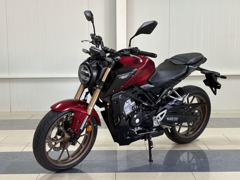 Honda Cb125r Cb #Piękna #Mały przebieg