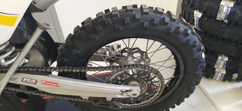 Husqvarna FE 450 Raty jak KTM exc
