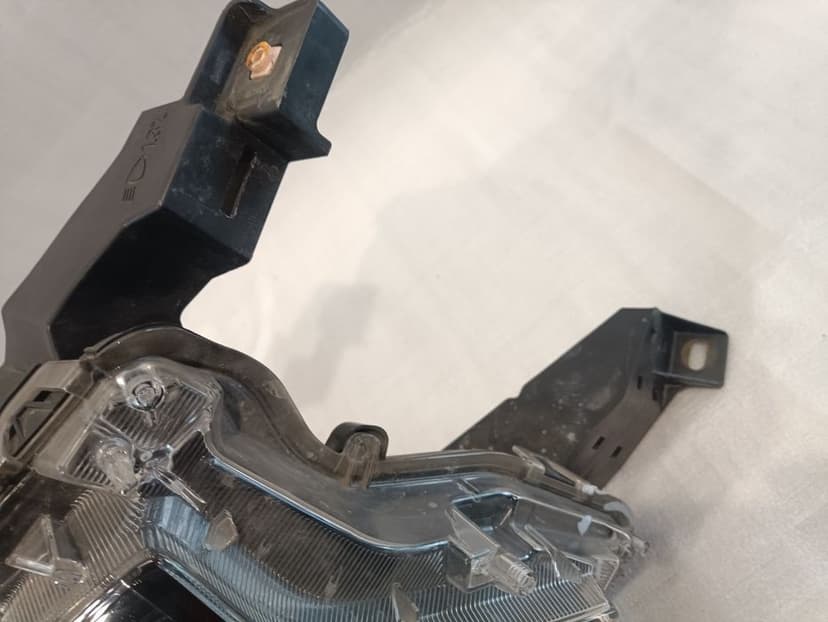 Toyota land Cruiser 150 lift reflektor przedni prawy przód lampa full