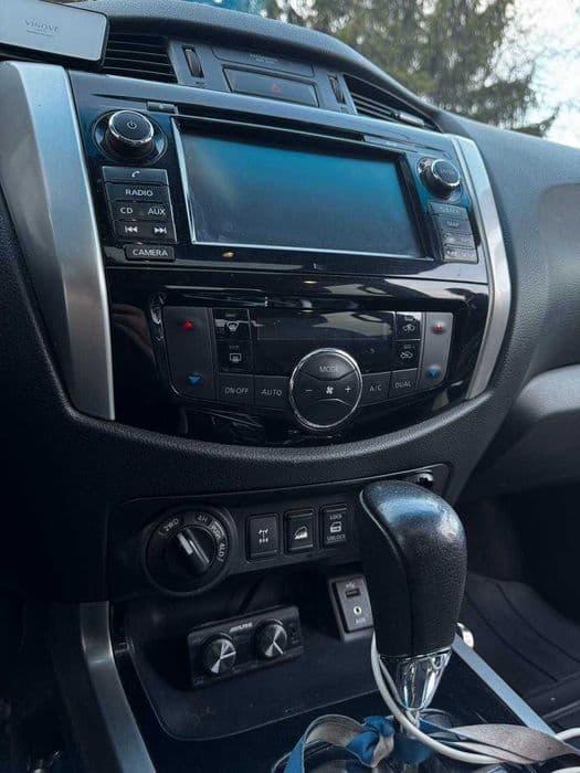 Nissan Navara Tekna 2.3 190 KM 4x4 hak ledy bez adblue