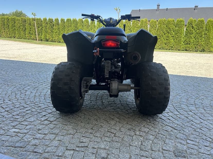 Polaris Phoenix 200 Can am Quad 2021r