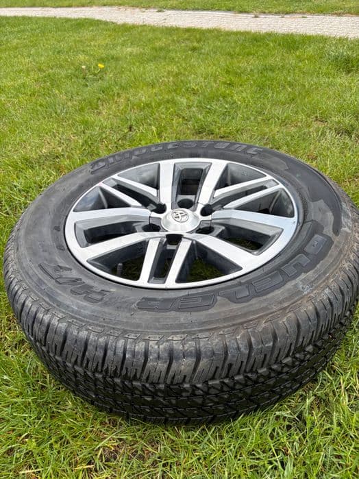 Koła Toyota Hilux komplet 4 szt.
