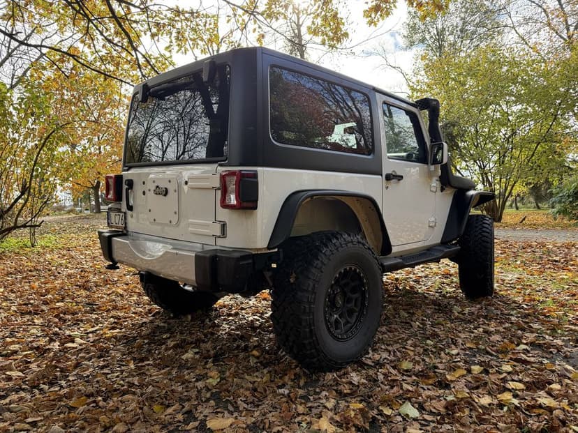 Jeep Wrangler JK Sahara 3.6 2014 lift 3 cale opny 35