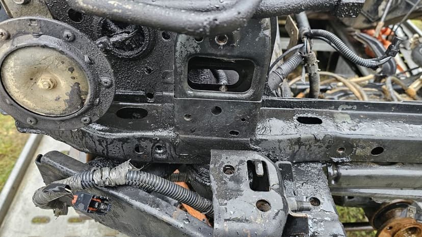 Nissan Patrol y61 3d karoseria