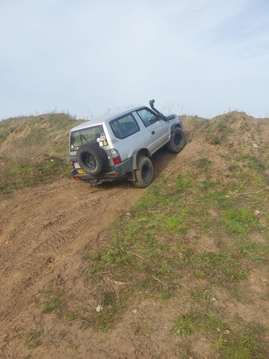 Toyota land cruiser j90 offroad