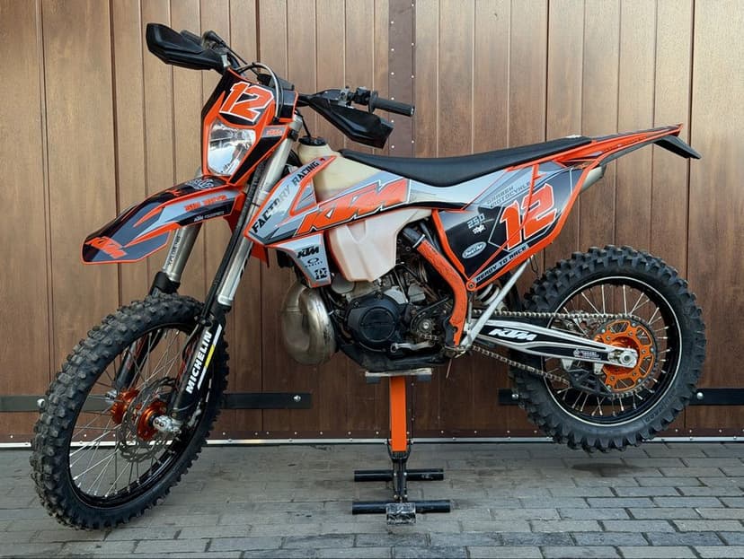 KTM EXC 250  2017  Ostatni gaźnik  dodatki  Zarejestrowany