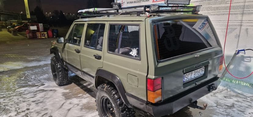 Jeep Cherokee Xj  1.9Tdi 130 manual