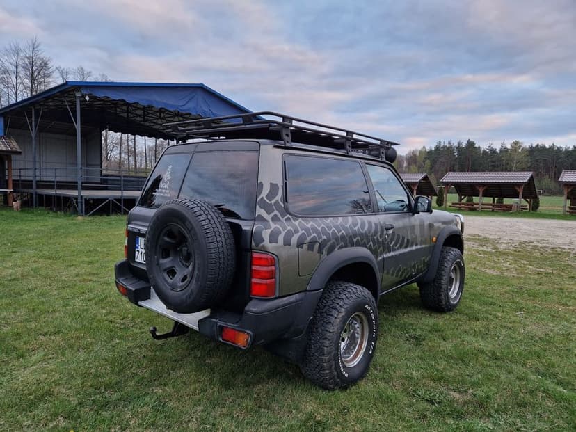 Nissan Patrol Y61 2.8 Turbodiesel Klima 4x4 Reduktor Diff lock Lift Krótki