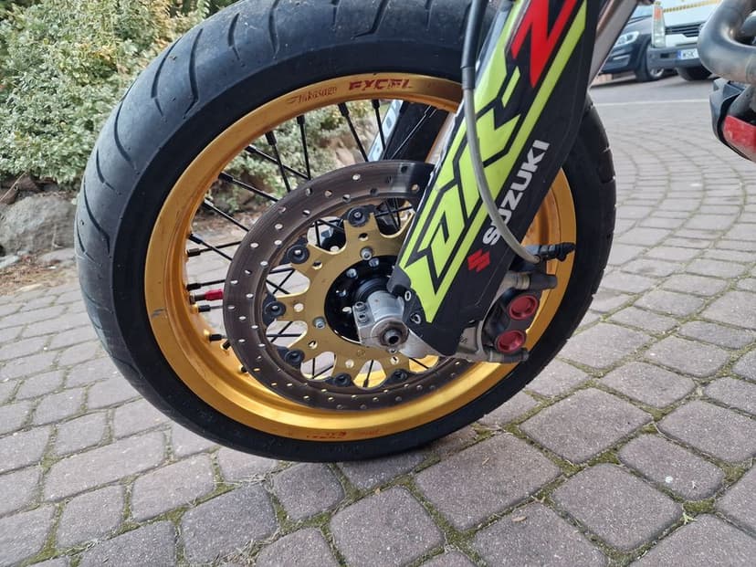 Suzuki Drz 400Y najlżejsza wersja supermoto magura akrap talon bigbore
