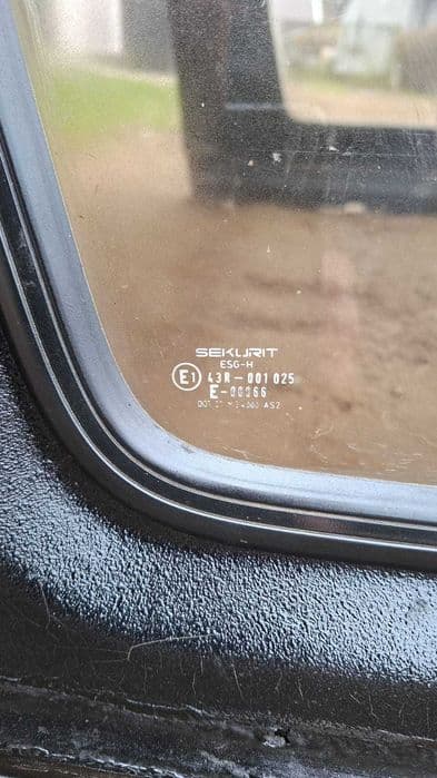 Suzuki Samurai hardtop (dach + zabudowa tylna