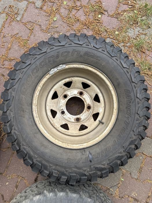 Land Rover Defender MT 235/85/16 Super komplet