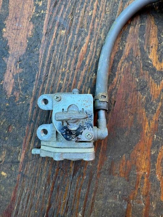 kranik paliwa baku zbiornika kawasaki KFX 700 r 04-11