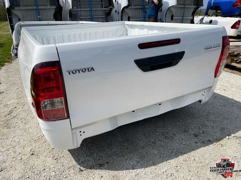 Skrzynia Ładunkowa PAKA burta Toyota HILUX 1,5 Kabiny Space Cab