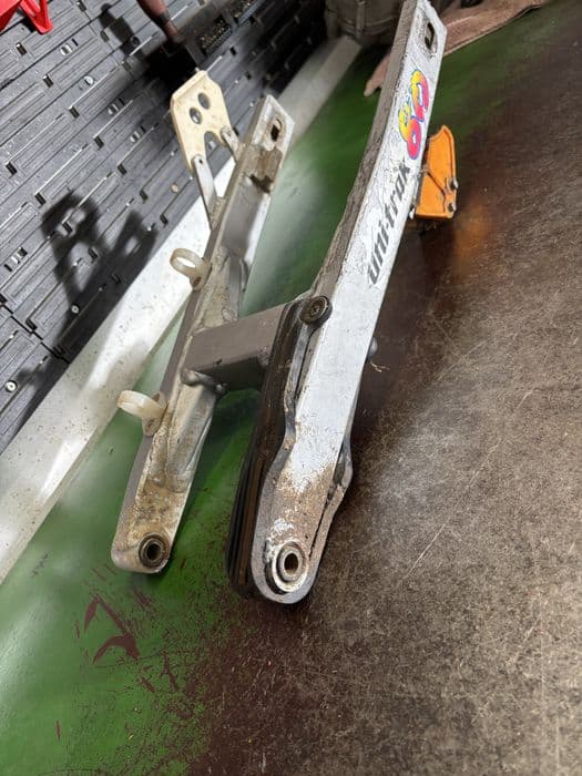 Wahacz KAWASAKI KX80 Rama