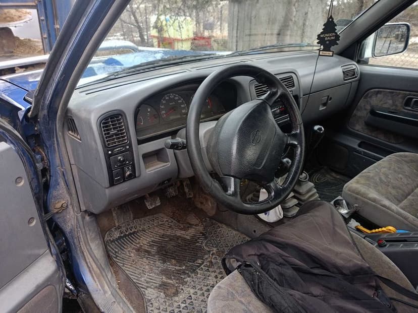 Nissan Navara d22