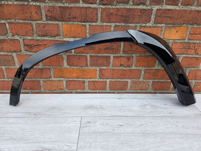 listwa błotnika tył prawa land rover defender l663 ii l8b2-290e22-bb