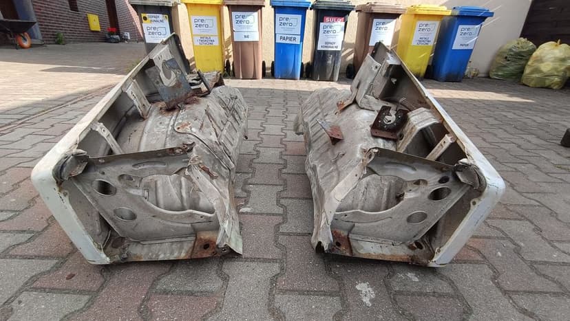 Suzuki Samurai błotniki prawy i lewy z nadkolami