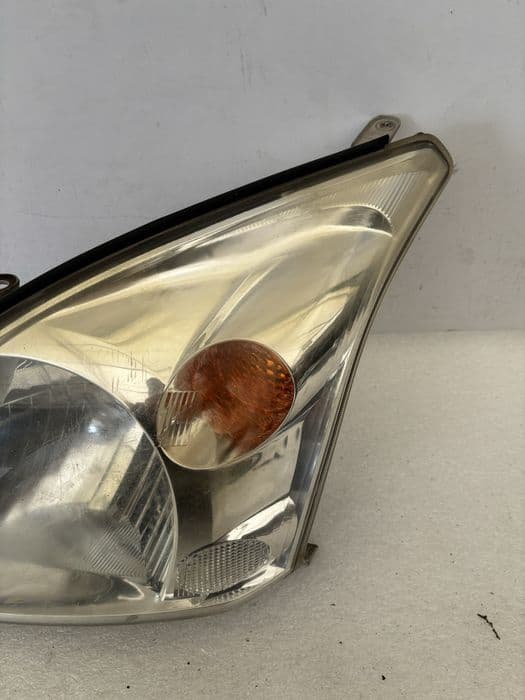 Toyota Land Cruiser 120 J120 02- lampa lewy przód lewa przednia