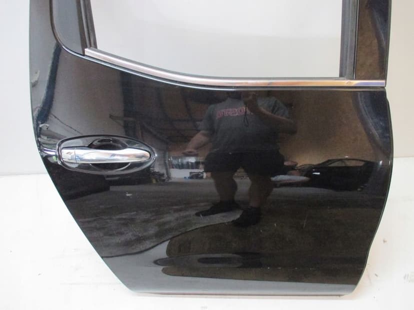 Drzwi NISSAN NAVARA prawe tylne